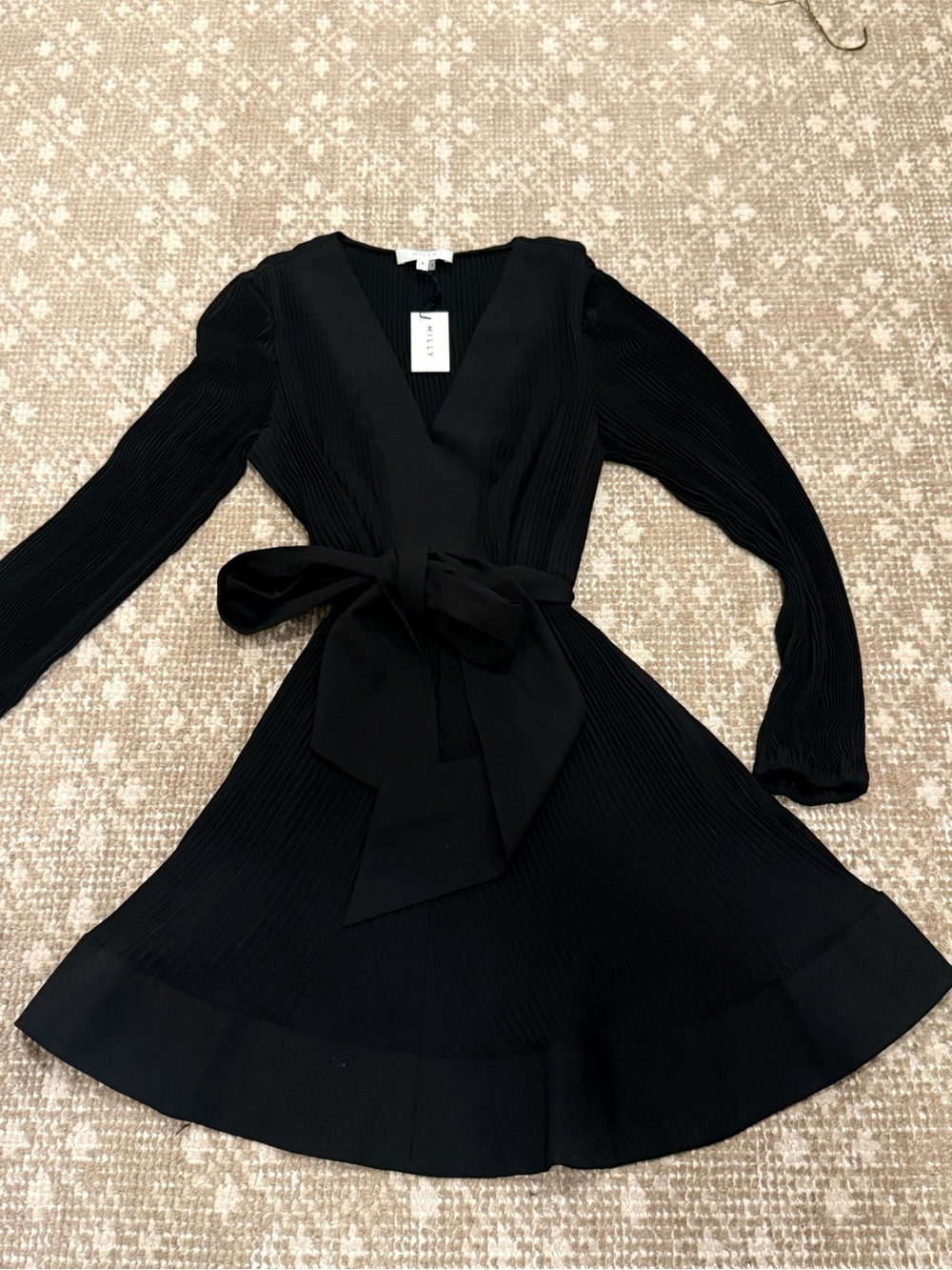 Milly Black Long-Sleeve V-Neck Tie-Waist Dress